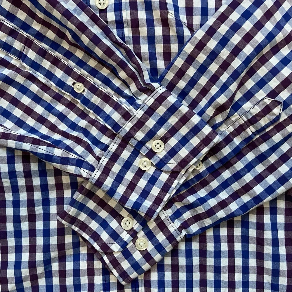 Izod Long Sleeve Plaid Shirt Mens M Blue Purple Cotton Button Down Multicolor